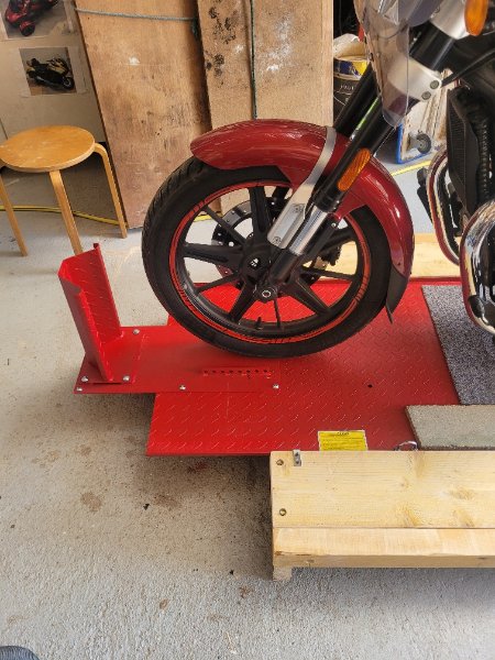 Roue avant sabot avancé sur table Matthys.jpg