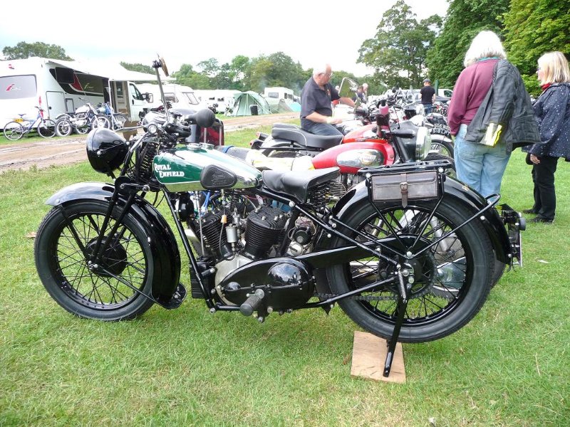 GB 2019 RE V-twun profil G.JPG