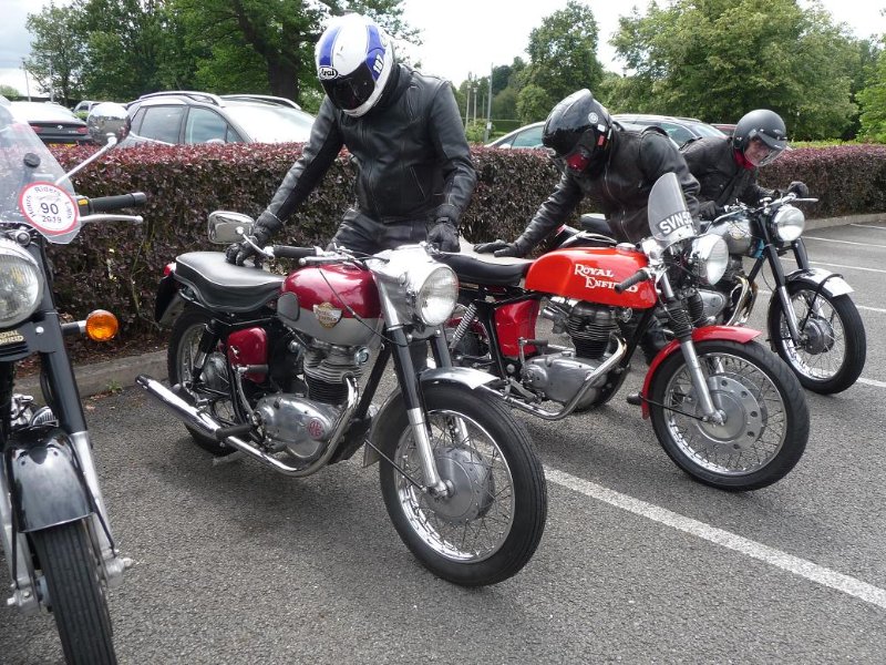 GB 2019 arrivée au musée 2 RE 250.JPG
