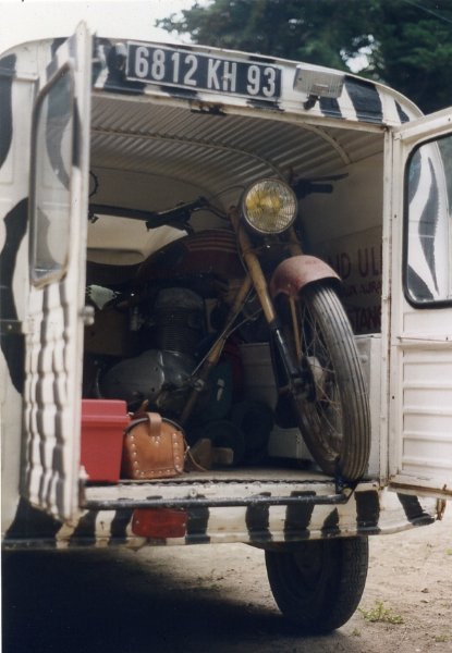 Motobec Z + 2CV.jpg