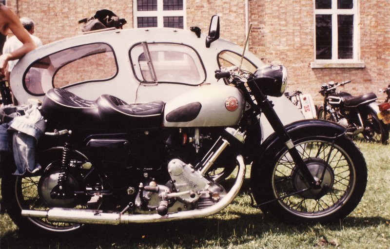 Panther 600 sidé.jpg
