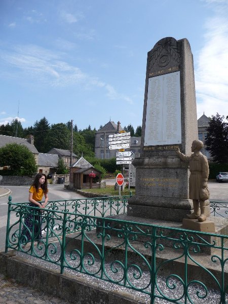 Monument 14-18 Gentioux.JPG