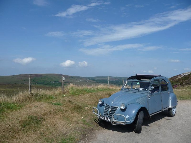 2CV Montagne St-Michel.JPG