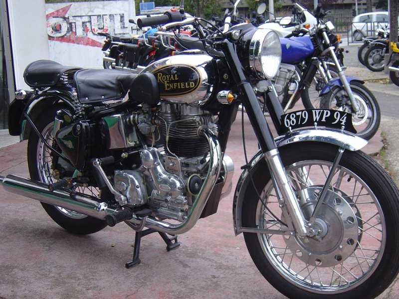 Trophy 002.jpg