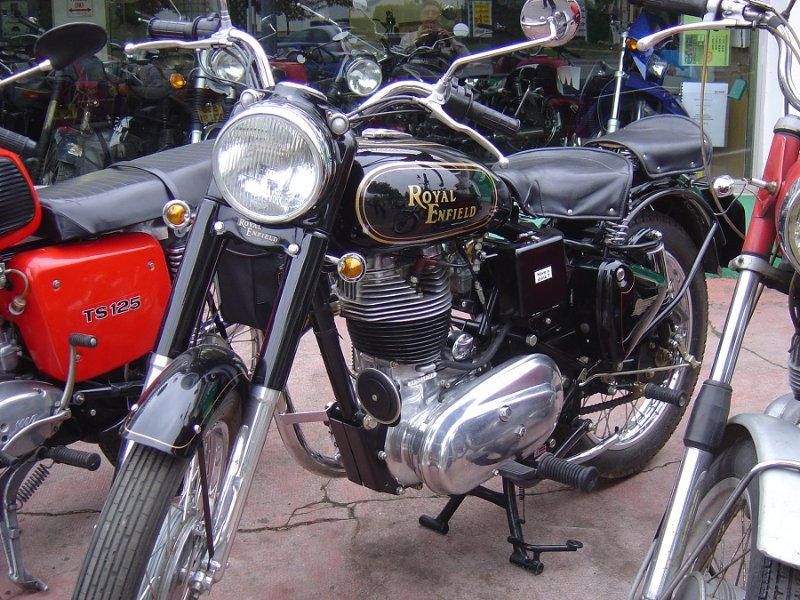 Trophy 005.jpg