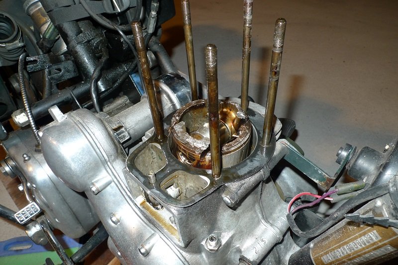 Casse piston-1.JPG