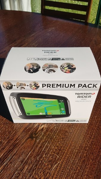 tomtom1.jpg