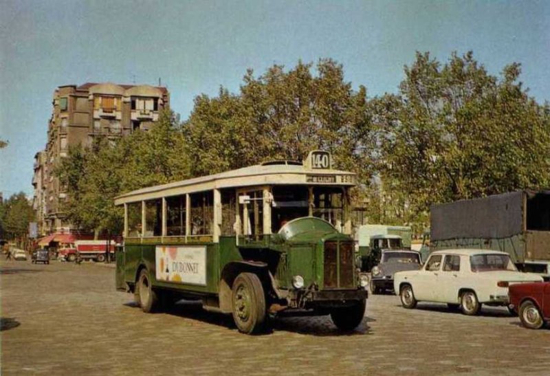 PARIS-bus-carte-postale-ancienne.jpg