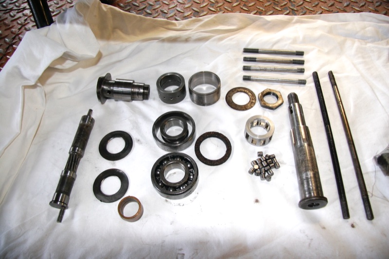 pièces moteur changées.JPG
