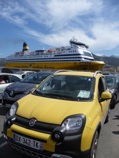 embarquement nà l'Île rousse.JPG
