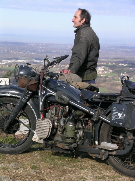 E.Dumas R12 profil.JPG