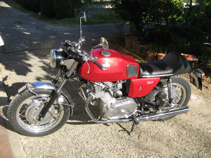 LAVERDA 001.jpg
