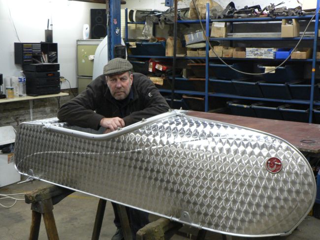 Side Precision Alu Bouchonné.jpg