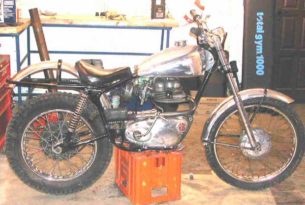 Royal-Enfield-Crusader-Trials.jpg