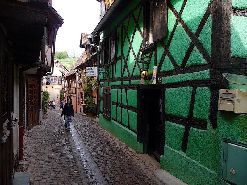 Rue maison verte RQWR.JPG