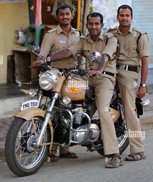 09-IndianPolice-bullet-diesel.jpg
