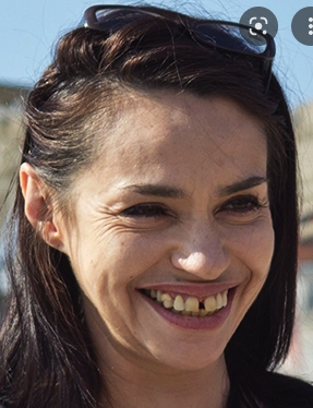 béatrice dalle.png