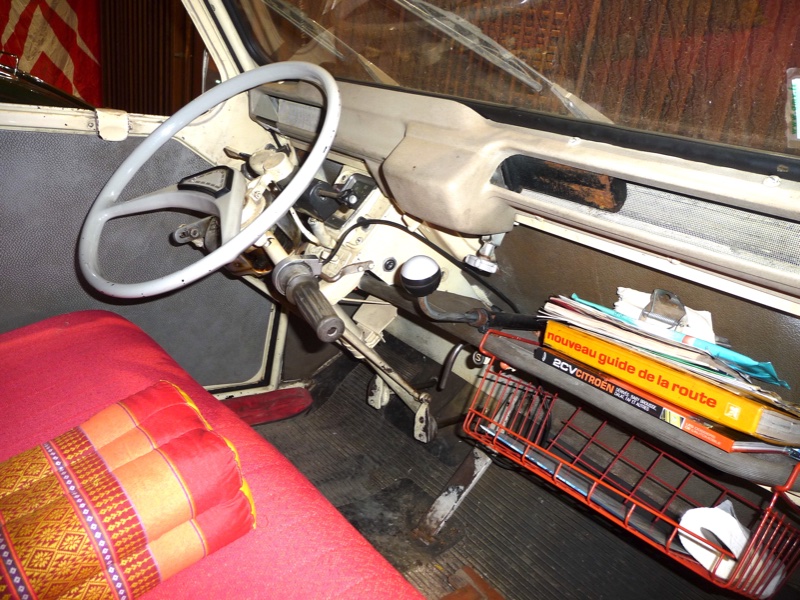2CV handi inter.JPG