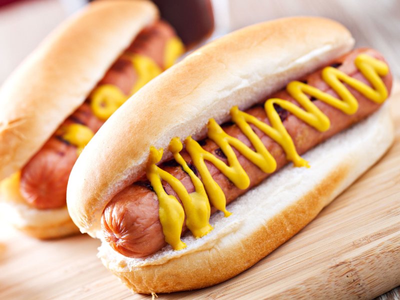 210826215046-hotdog-stock.jpg