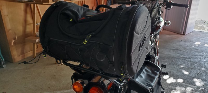 Sac tonneau 35L Givi.jpg