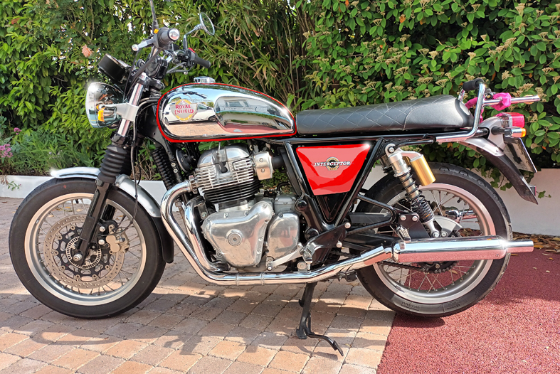 RE Interceptor en rouge.jpg