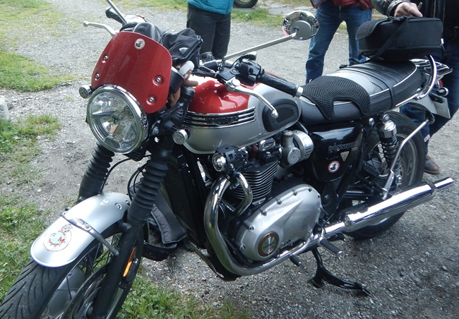 RS24(06b).JPG