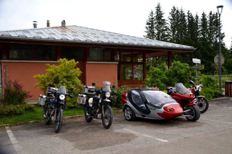 ECJU 29r.jpg