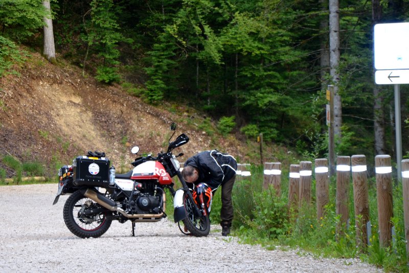 ECJU 139r.jpg