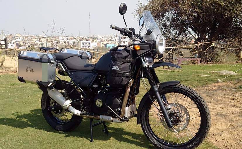 royal-enfield-himalayan équipée de sacs AV.jpg