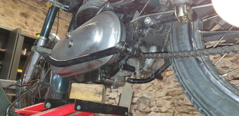 Y'a qu'une table élévatrice qui permet un tel accès.jpg