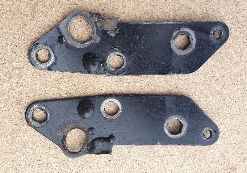 Platines bouffées et butées arrachées - 1.jpg