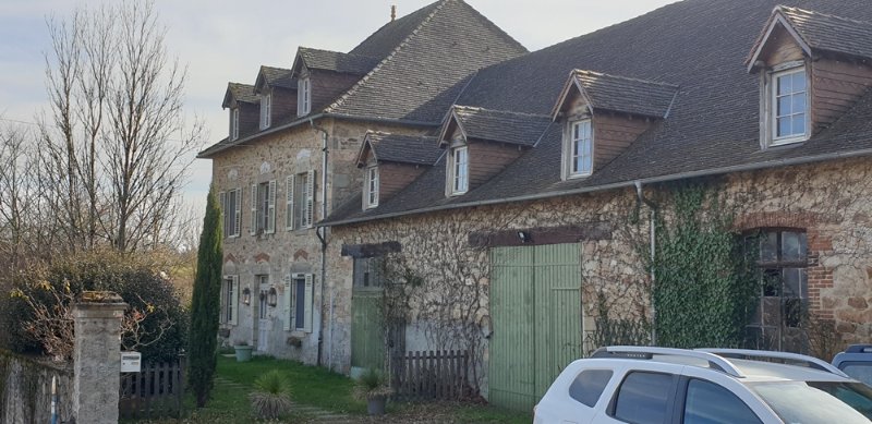 Le garage est resté le même après toutes ces années..jpg