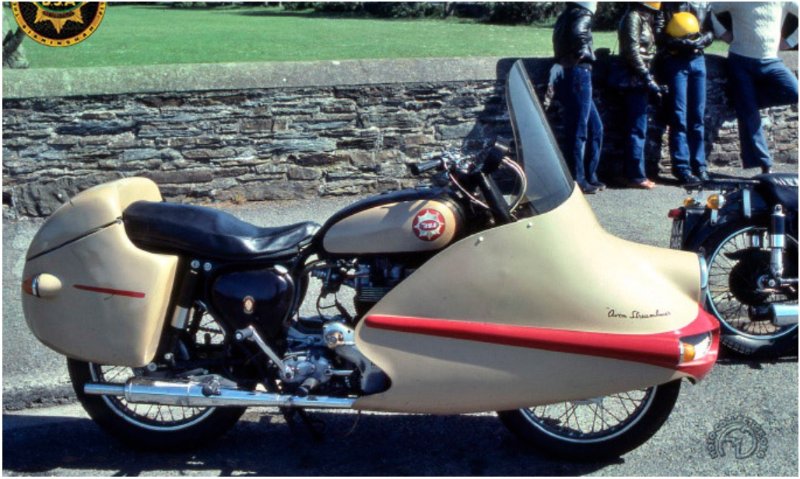 BSA 650 A10 Avon Streamliner.jpg