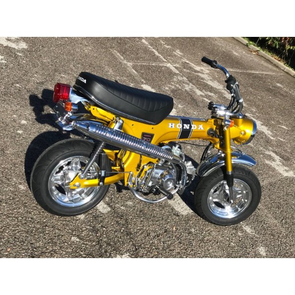honda-dax-st70-1970-6v-gold-origine-occasion-restaure.jpg