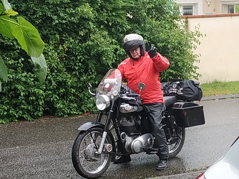 WhatsApp Image 2025-06-02 à 09.42.06_c26a6317.jpg