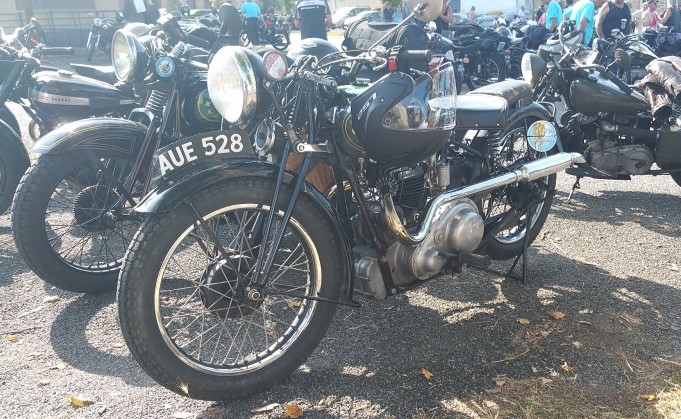 BSA 500 Empire star 1938.jpg