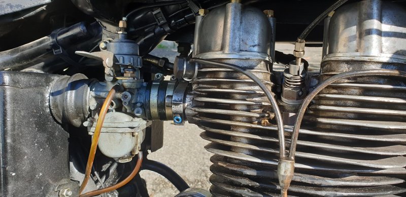 Fuite haut moteur-3.jpg