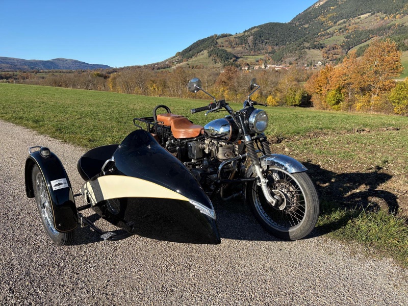 20251103 01 Side royal Enfield Imperial.jpg