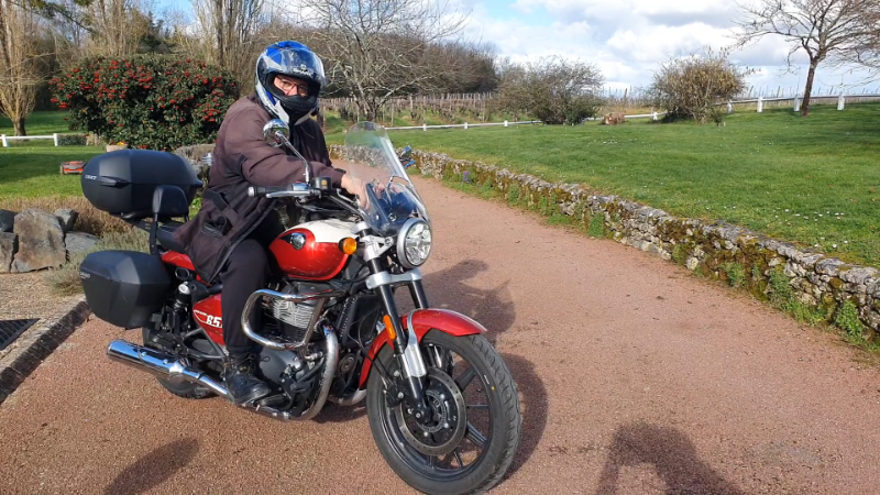 Mich quart avant droit.png