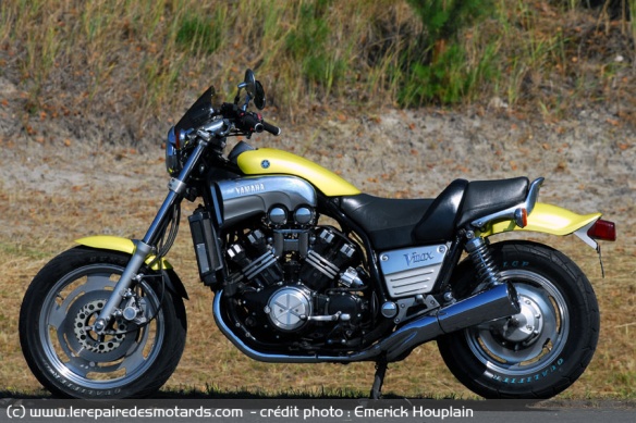 yamaha-vmax-1200-profil.jpg