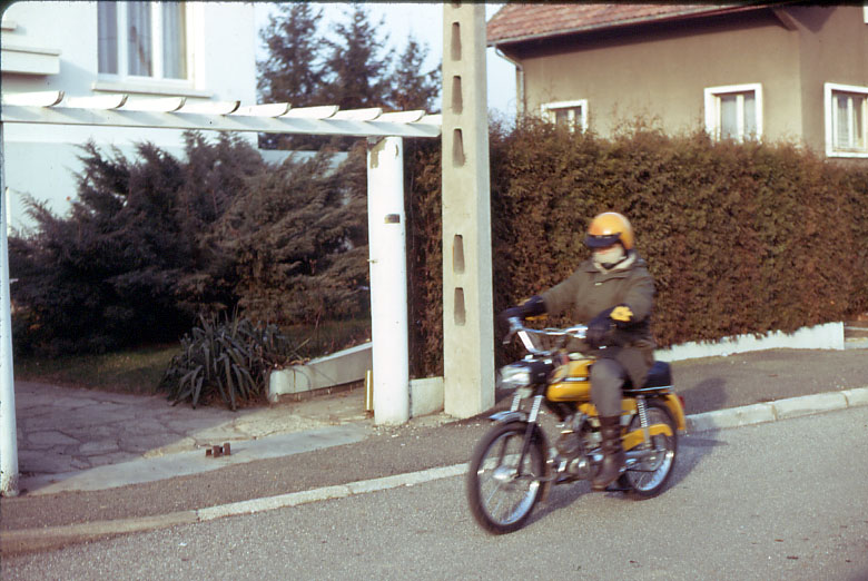 F1 25a   Ma PEUGEOT Rallye toute neuve   Printemps 1973.jpg