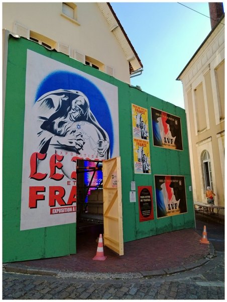 pharmacie film 19 06 26.jpg